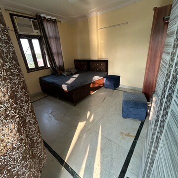 1 BHK Builder Floor For Rent in Kotla Mubarakpur