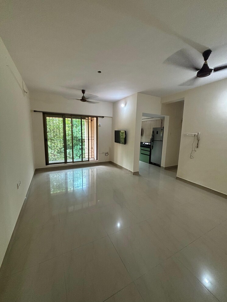 Room, raunak-heights 1 Bedroom 700 Sq.Ft. Apartment In Ghodbunder Road Thane 9325952
