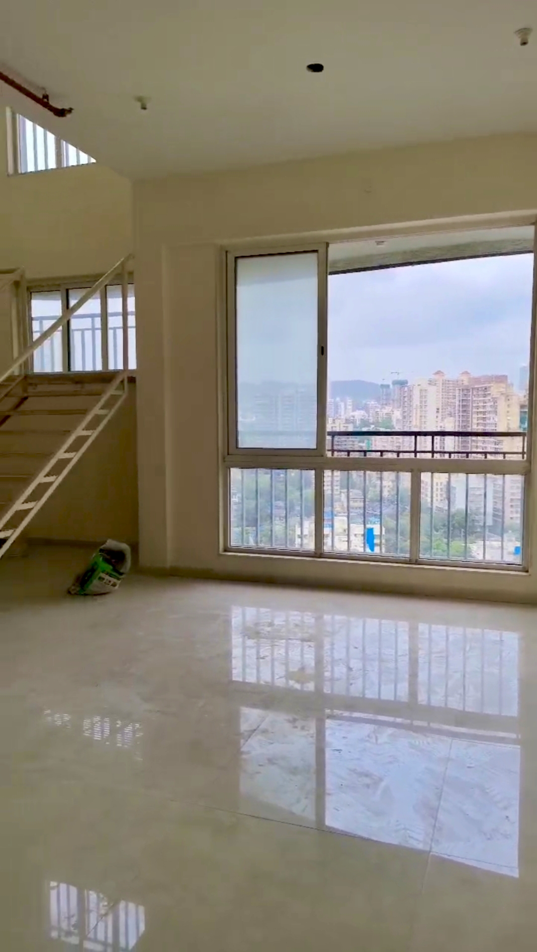 4 BHK Apartment For Sale in Malad West