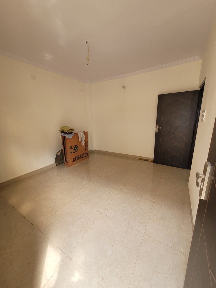 Bedroom, dilshad colony 4 Bedroom 1800 Sq.Ft. Builder Floor In Dilshad Colony Delhi 9325979