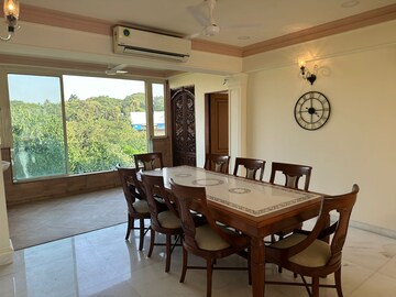 Gym in 4 BHK Apartment at Meherina Apartment, Malabar Hill – for Rent