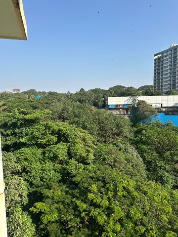 4 BHK Apartment – Garden View at Meherina Apartment, Malabar Hill - for Rent