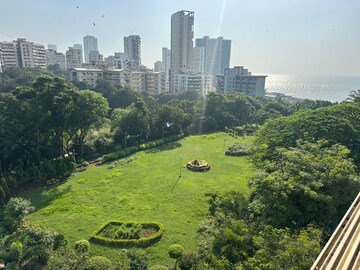 4 BHK Apartment – Garden View at Meherina Apartment, Malabar Hill - for Rent