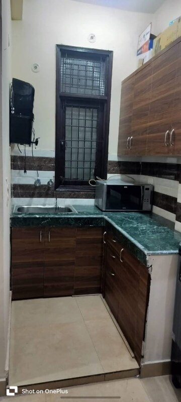 Kitchen in 1.5 BHK Builder Floor at Mayur Vihar – for Rent