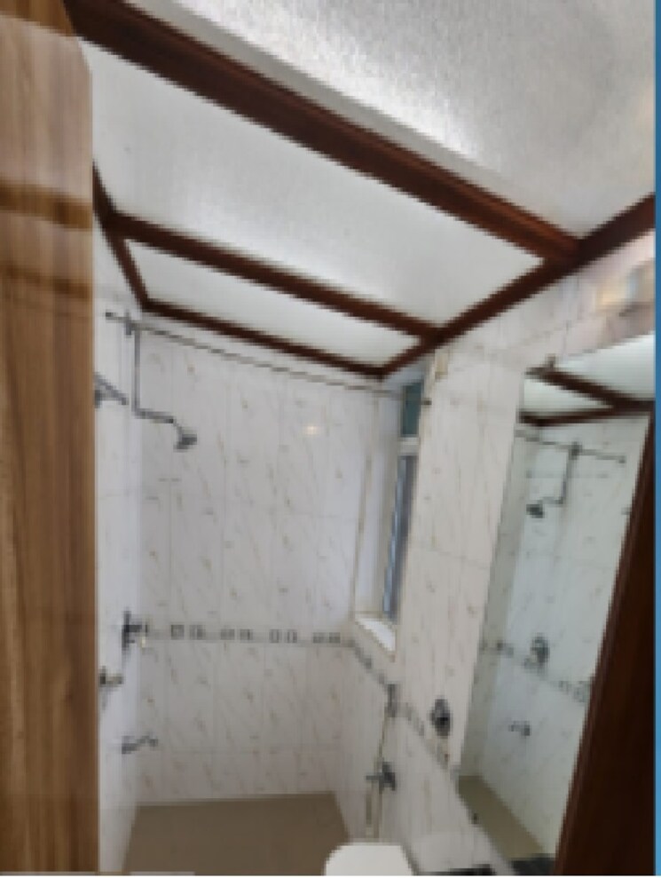 Bathroom, rustomjee-9-jvpd 4 Bedroom 3000 Sq.Ft. Apartment In Juhu Mumbai 9326043