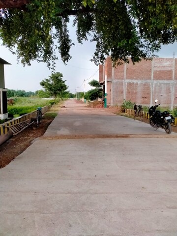  Plot – Exterior View View at Gwalior Road - for Sale