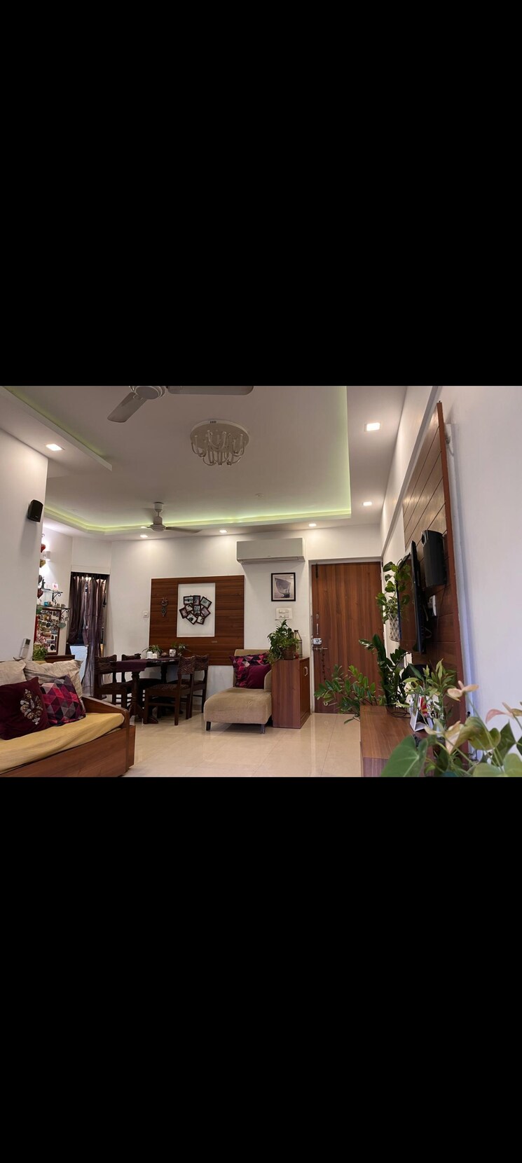 Living Room, thane west 3 Bedroom 1400 Sq.Ft. Apartment In Thane West Thane 9326124