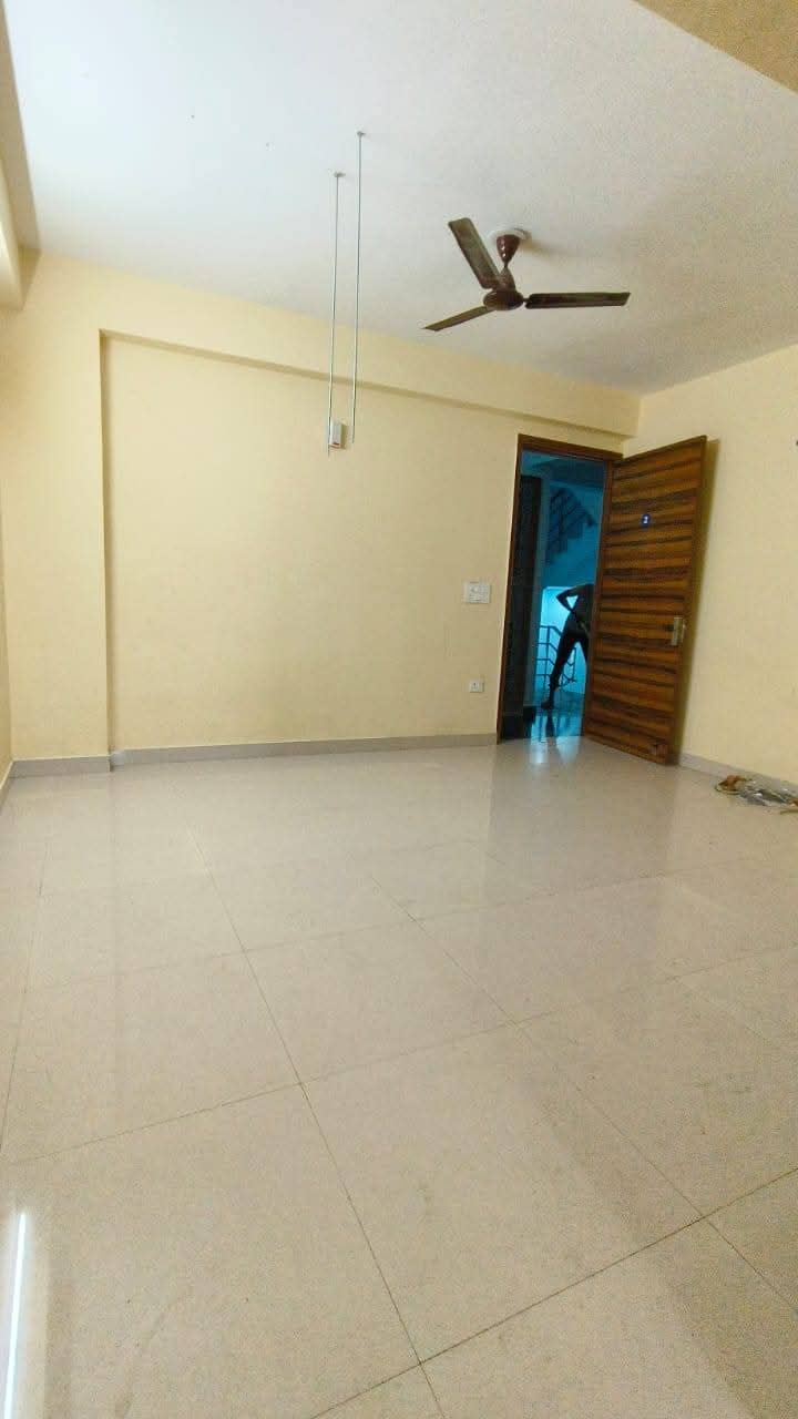 1 BHK Builder Floor For Rent in Saket