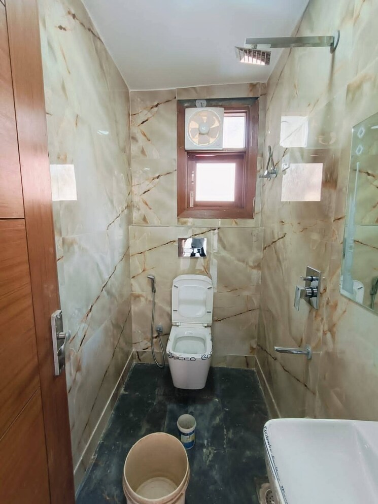 Bathroom, saket 1 Bedroom 500 Sq.Ft. Builder Floor In Saket Delhi 9326126