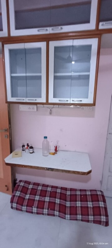 Furnished Amenities in 2 BHK Apartment at Vrindavan Society Thane West, Vrindavan Society – for Rent