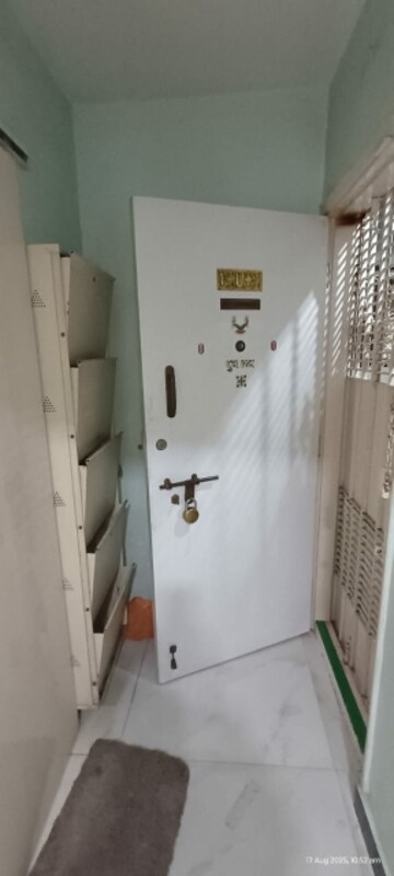 Bathroom in 2 BHK Apartment at Vrindavan Society Thane West, Vrindavan Society – for Rent