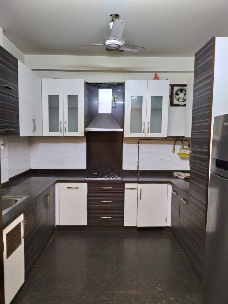 Kitchen, greater kailash i 3 Bedroom 2800 Sq.Ft. Builder Floor In Greater Kailash I Delhi 9326170