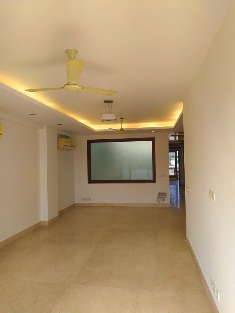 Living Room, greater kailash i 3 Bedroom 2000 Sq.Ft. Builder Floor In Greater Kailash I Delhi 9326180