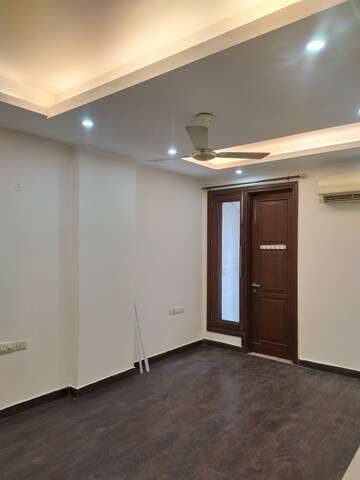 Master Bedroom in 3 BHK Builder Floor at Greater Kailash I – for Rent