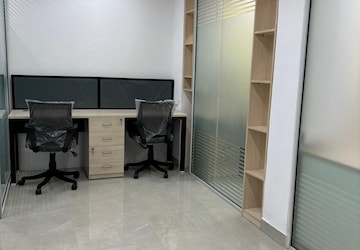 Room in 4 BHK Builder Floor at Panchsheel Park – for Rent
