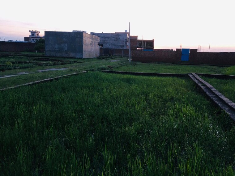 Nearby, ramnagar  1222 Sq.Ft. Plot In Ramnagar Varanasi 9326197