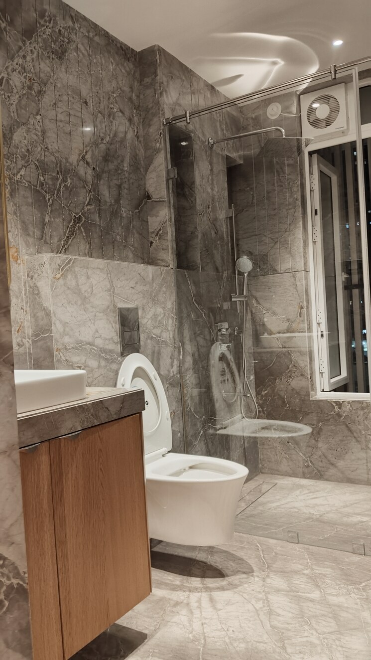 Bathroom, sheth-beau-pride 3 Bedroom 1445 Sq.Ft. Apartment In Bandra West Mumbai 9326198