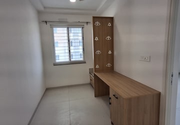 Room in 3 BHK Apartment at Jayabheri The Nirvana, Gopanpally – for Rent
