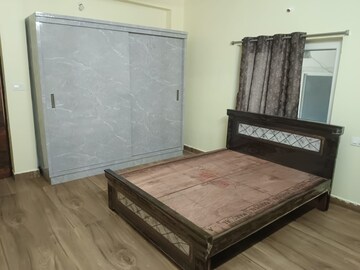 Room in 2 BHK Apartment at Pearl Residency Puppalguda, Puppalaguda – for Rent