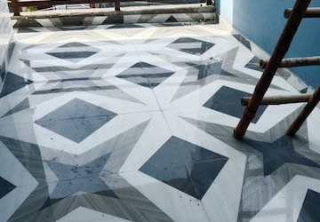 Staircase in 1.5 BHK Builder Floor at Sector 18 – for Rent