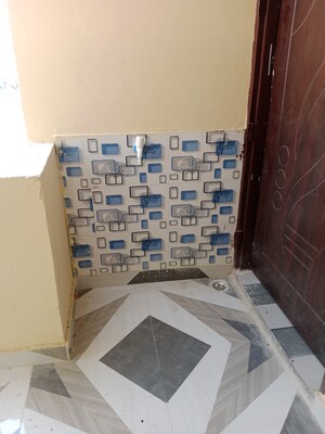 Bathroom in 1.5 BHK Builder Floor at Sector 18 – for Rent