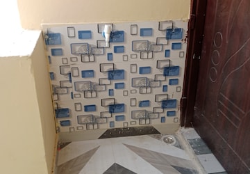 Bathroom in 1.5 BHK Builder Floor at Sector 18 – for Rent