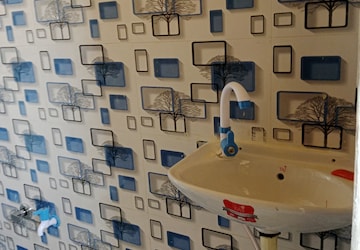 Attached Bathroom in 1.5 BHK Builder Floor at Sector 18 – for Rent