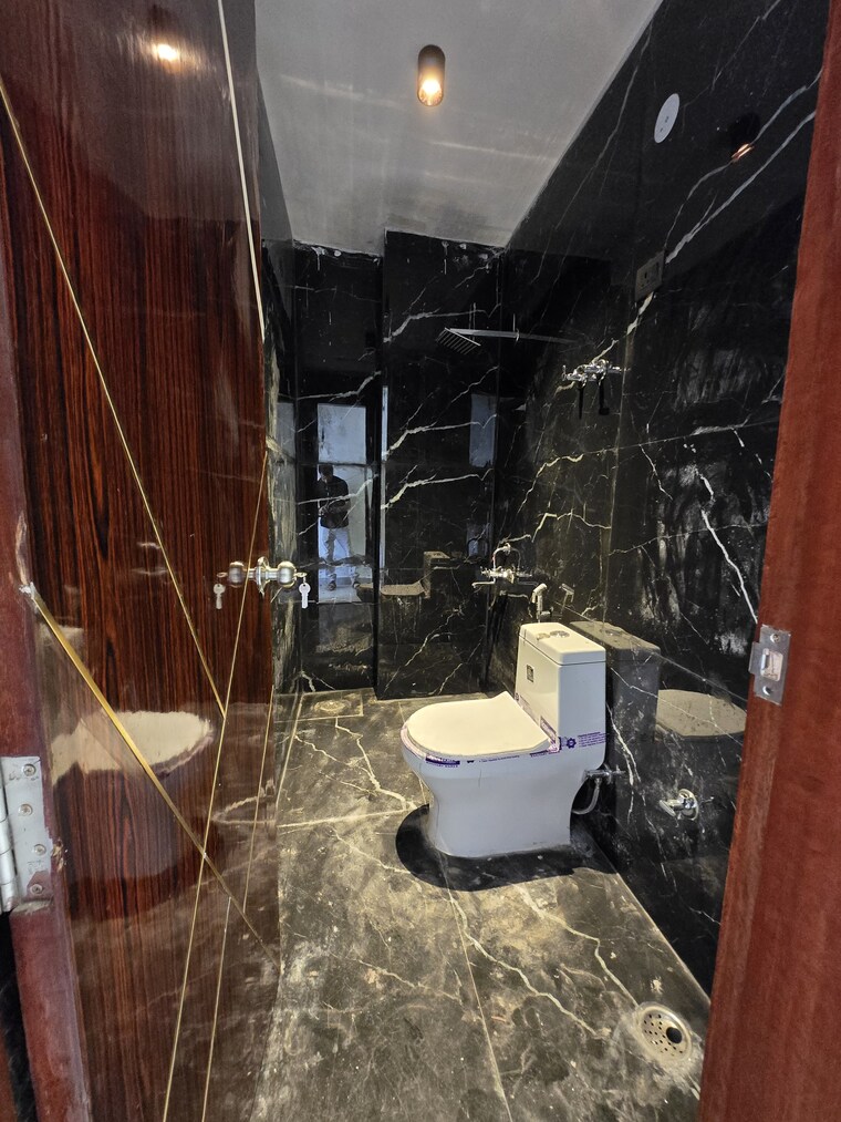 Team Area, palm-residency-chhatarpur 1 Bedroom 500 Sq.Ft. Builder Floor In Chattarpur Delhi 9326231