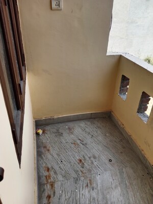 Room in 2 BHK Independent House at Sector 18 – for Rent