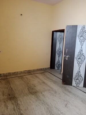 Room in 2 BHK Independent House at Sector 18 – for Rent