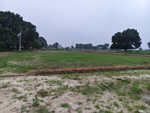  Plot For Sale in Jankipuram Extension