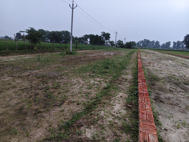 Garden, jankipuram extension  1000 Sq.Ft. Plot In Jankipuram Extension Lucknow 9326248