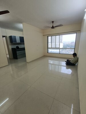 Room in 2 BHK Apartment at Lotus Residency Goregaon West, Goregaon West – for Rent