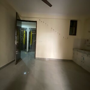 Room in 1 BHK Builder Floor at Chattarpur – for Rent