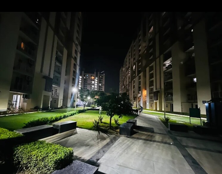 Balcony, emaar-gurgaon-greens 3 Bedroom 1650 Sq.Ft. Apartment In Sector 102 Gurgaon 9326275