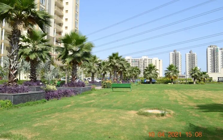 Garden, emaar-gurgaon-greens 3 Bedroom 1650 Sq.Ft. Apartment In Sector 102 Gurgaon 9326275