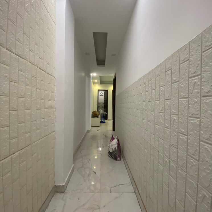 Bathroom, chattarpur 3 Bedroom 1000 Sq.Ft. Builder Floor In Chattarpur Delhi 9326279