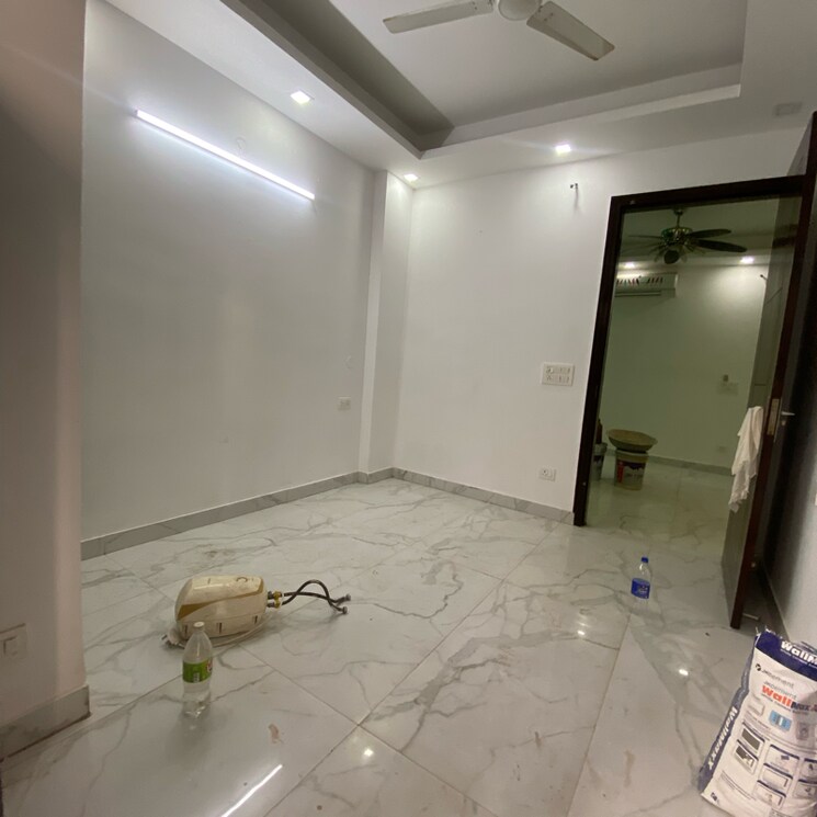 Room, chattarpur 3 Bedroom 1000 Sq.Ft. Builder Floor In Chattarpur Delhi 9326279