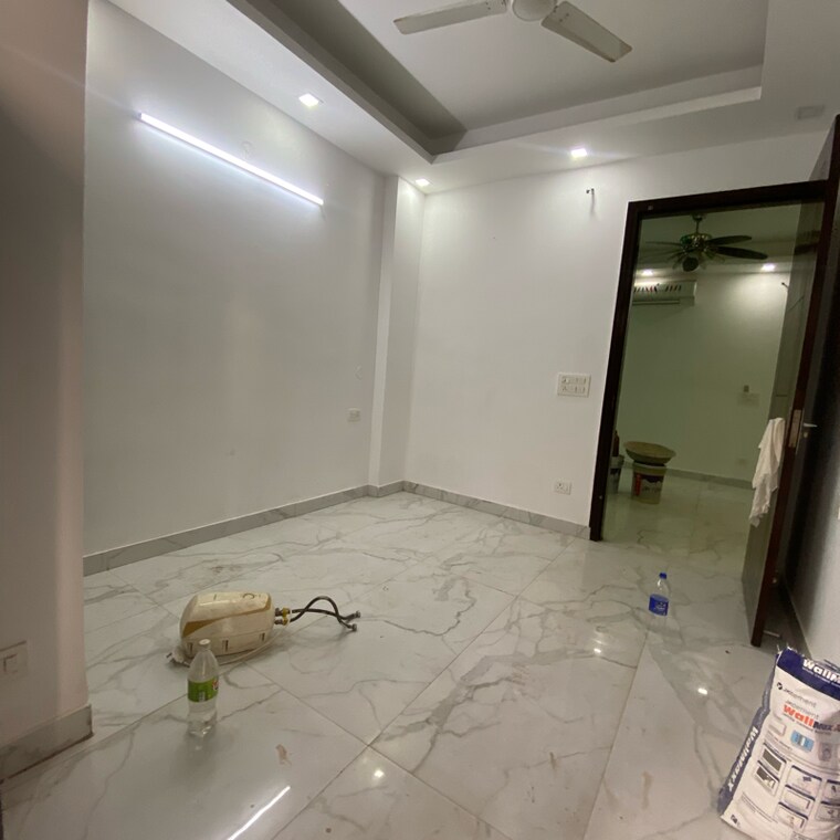 Room, chattarpur 3 Bedroom 1000 Sq.Ft. Builder Floor In Chattarpur Delhi 9326279