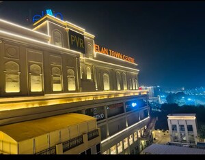  Shop For Sale in Elan Town Centre, Sector 67