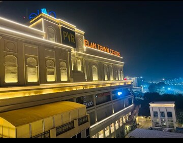  Shop For Sale in Elan Town Centre, Sector 67