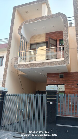 3 BHK Builder Floor For Sale in Dhakoli