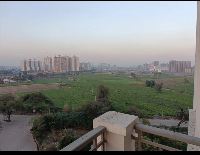 Master Bedroom, dlf-regal-gardens 3 Bedroom 1744 Sq.Ft. Apartment In Sector 90 Gurgaon 9326288