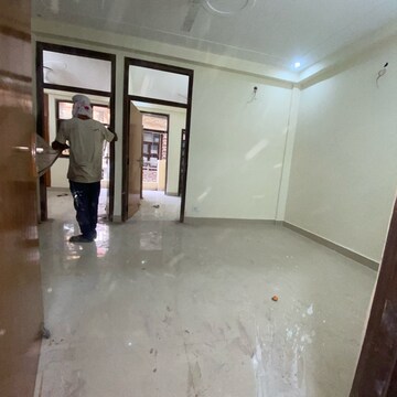 Room in 2 BHK Builder Floor at Chattarpur – for Rent