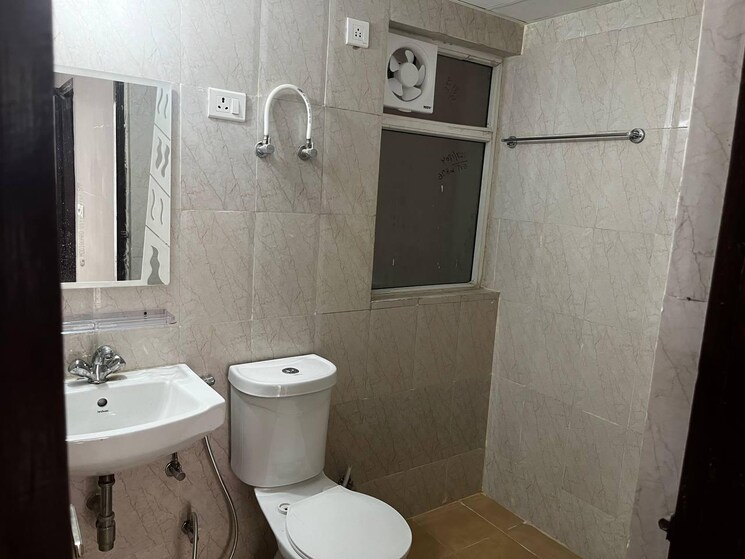 Master Bedroom, deepsons-atulya-heights 3 Bedroom 1675 Sq.Ft. Apartment In Vaishali Sector 2 Ghaziabad 9326304