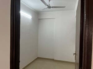 Room in 3 BHK Apartment at Deepsons Atulya Heights, Vaishali Sector 2 – for Rent