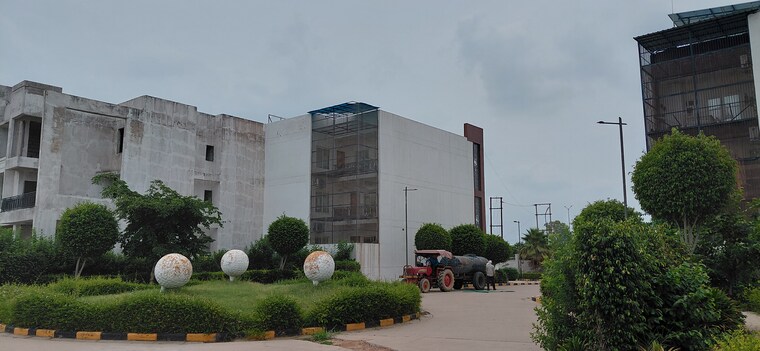 undefined, supertech-golf-country-plots  200 Sq.Yd. Plot In Sector 22b Yamuna Expressway Greater Noida 9326326