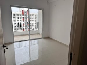 Room in 2 BHK Apartment at Godrej Elements, Hinjewadi – for Rent