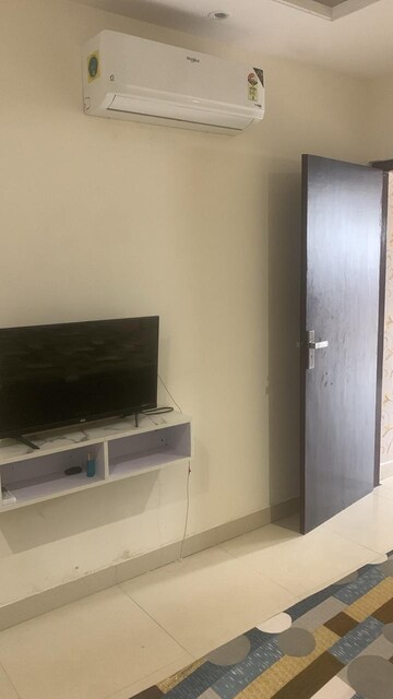 Furnished Amenities in 1 BHK Apartment at Mona Greens, Ghazipur – for Rent