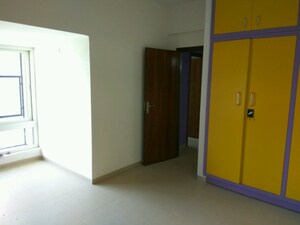 Room in 3 BHK Apartment at Jp Nagar Phase 7 – for Sale